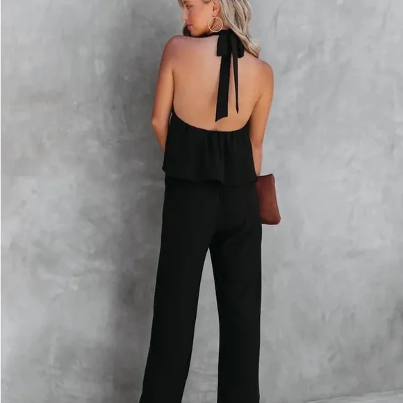 VICI stunning halter jumpsuit NWOT - Picture 3 of 12